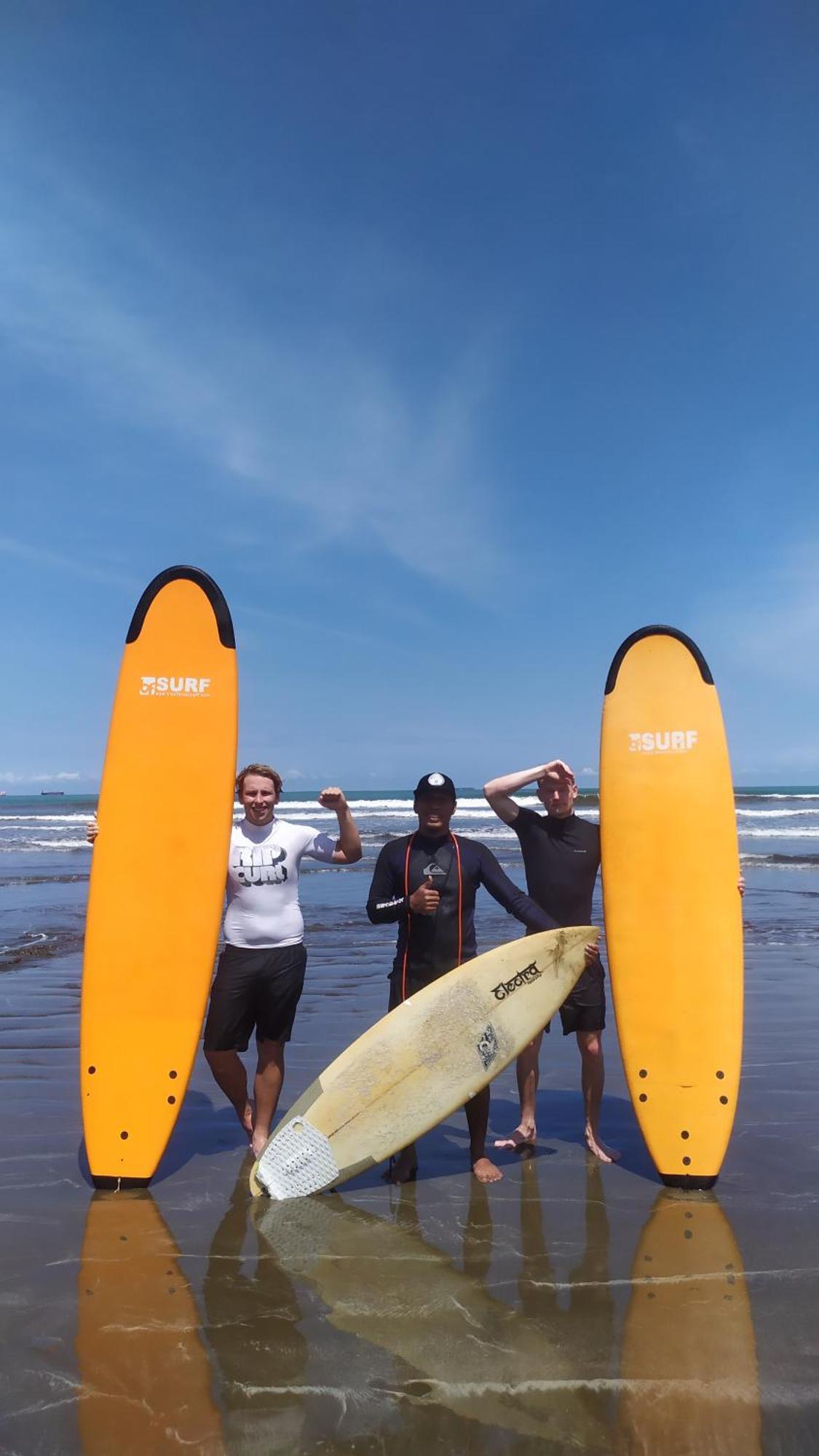 Air Manis Secret Surfcamp Lägenhet Taluk Batung Exteriör bild