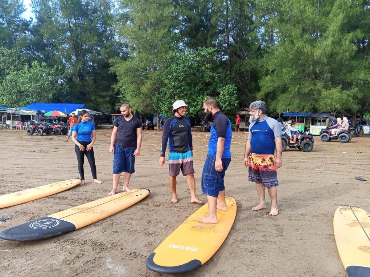Air Manis Secret Surfcamp Lägenhet Taluk Batung Exteriör bild