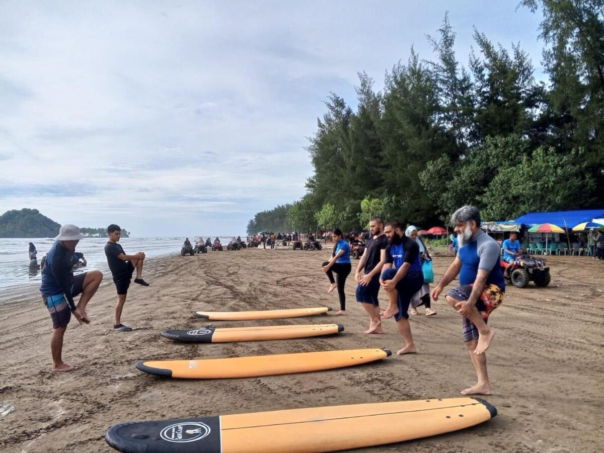 Air Manis Secret Surfcamp Lägenhet Taluk Batung Exteriör bild