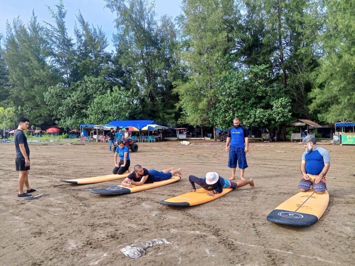 Air Manis Secret Surfcamp Lägenhet Taluk Batung Exteriör bild