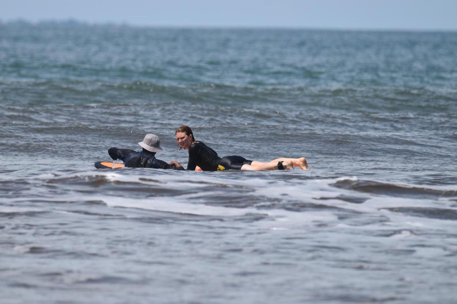 Air Manis Secret Surfcamp Lägenhet Taluk Batung Exteriör bild